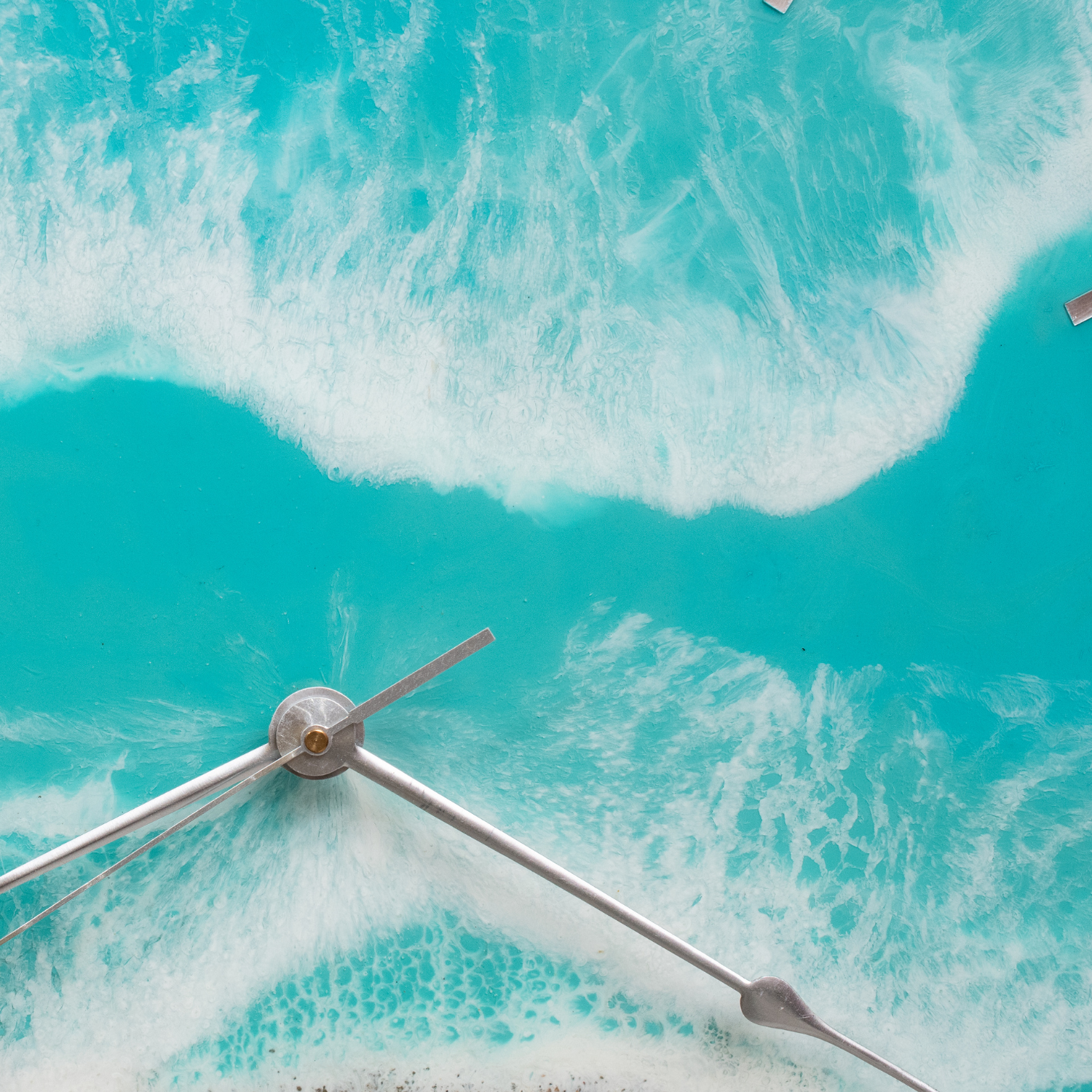 Anahat Kalaa – Beach line Wall Clock