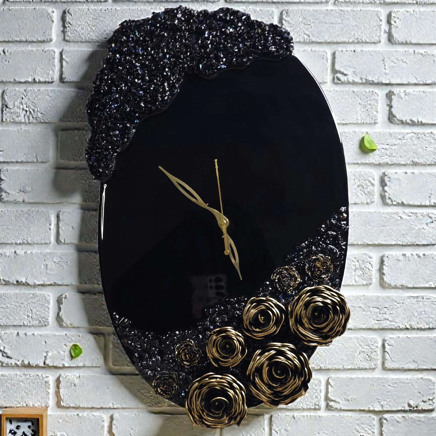 Anahat Kalaa – Black Rose Wall Clock